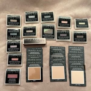 Mary Kay NWOT 12 lot Mineral Eye Color & 1 Lipstick, 1 blush & 15 powder sample